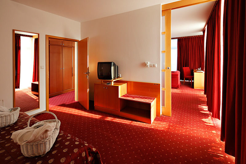 מלון רדנצי Izvir מראה חיצוני תמונה